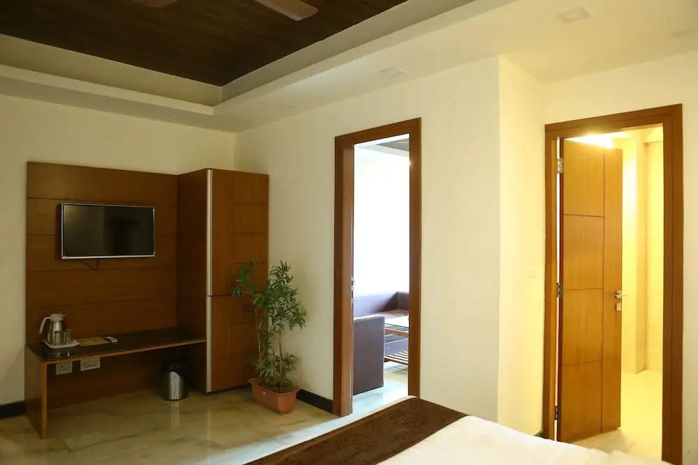 фото Hotel Devlok Primal