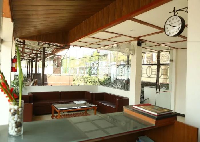 Hotel Devlok Primal