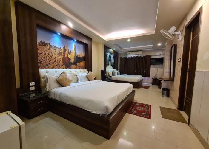 Hotel Rajpur Heights