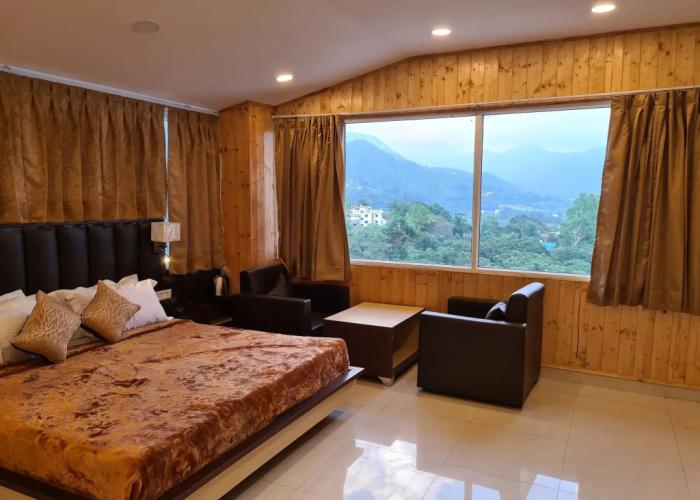 Hotel Rajpur Heights