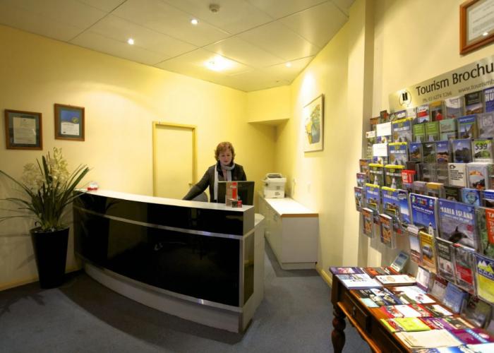 Mayfair Plaza Motel