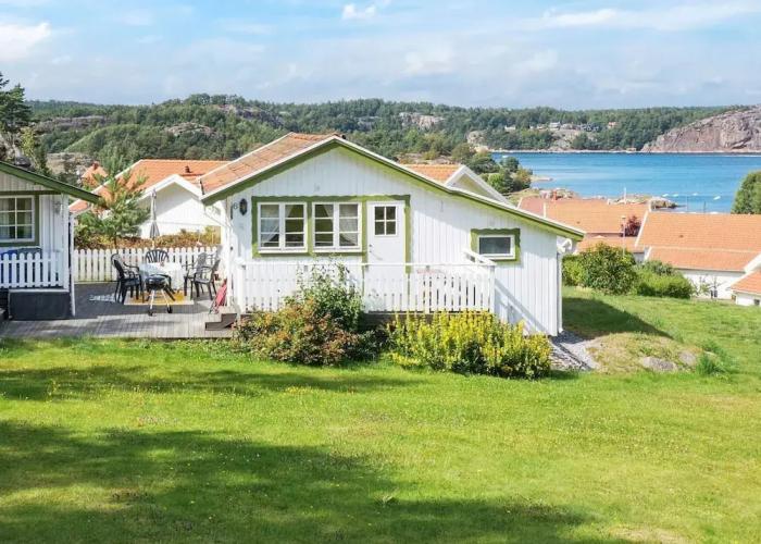 4 Person Holiday Home in Stromstad