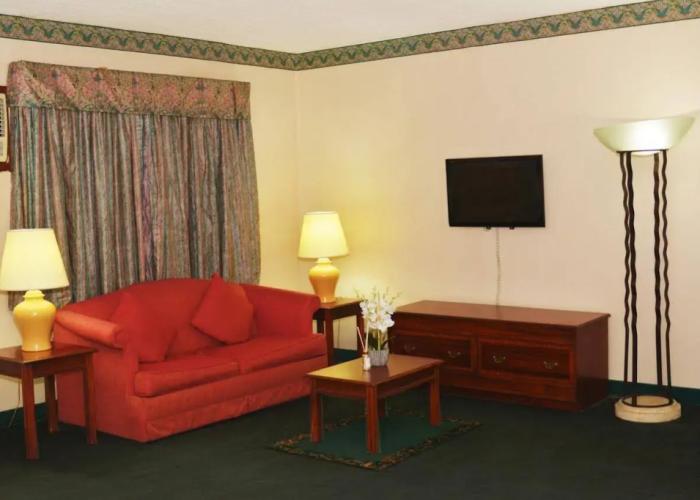 Days Hotel Batangas