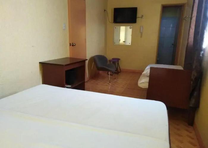 RedDoorz near SM Batangas City