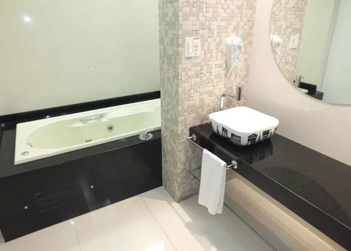 JB Palace Hotel