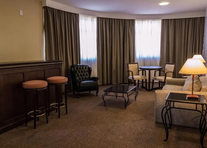 Marques Plaza Hotel