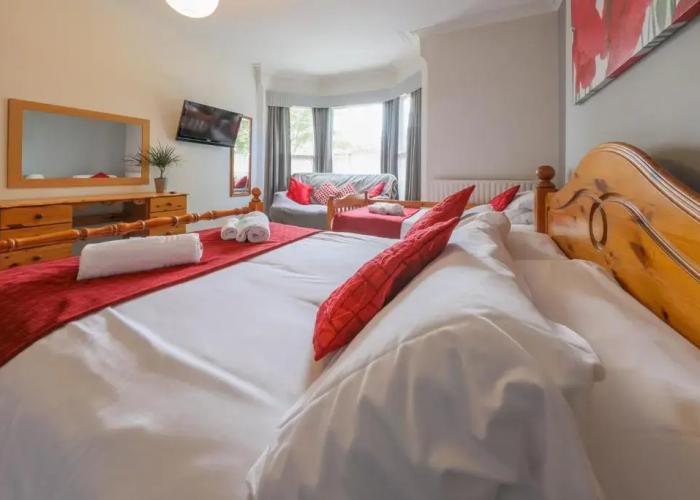 Clee Hotel