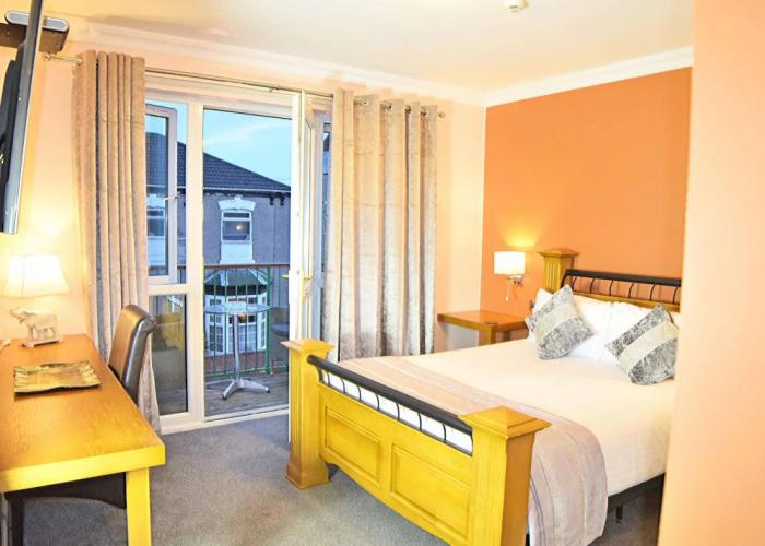 Dovedale Hotel