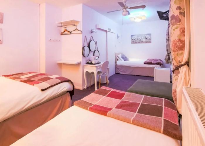 OYO Hotel Mj Kingsway