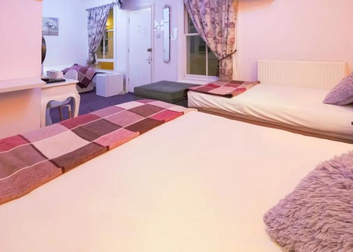 OYO Hotel Mj Kingsway