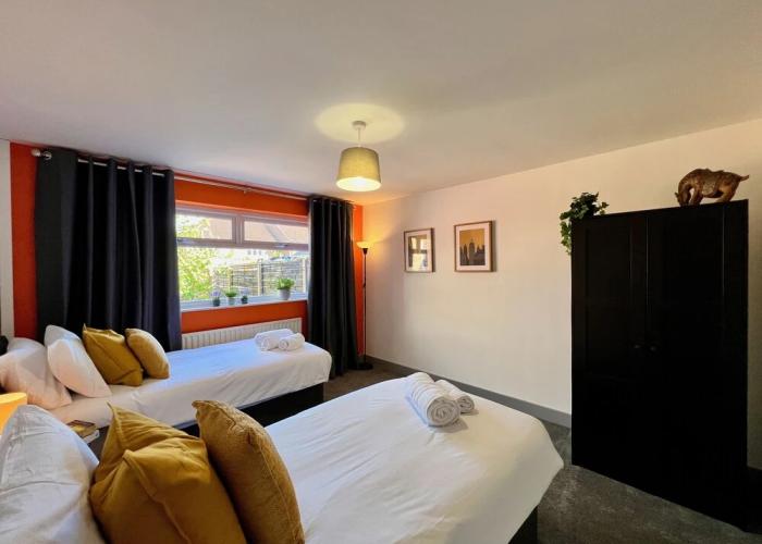 Curzon House 1