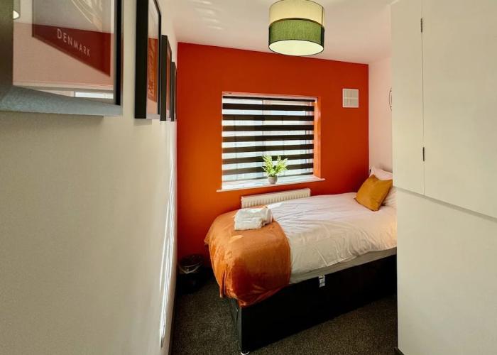 Sandringham House Serene Escape Cottage