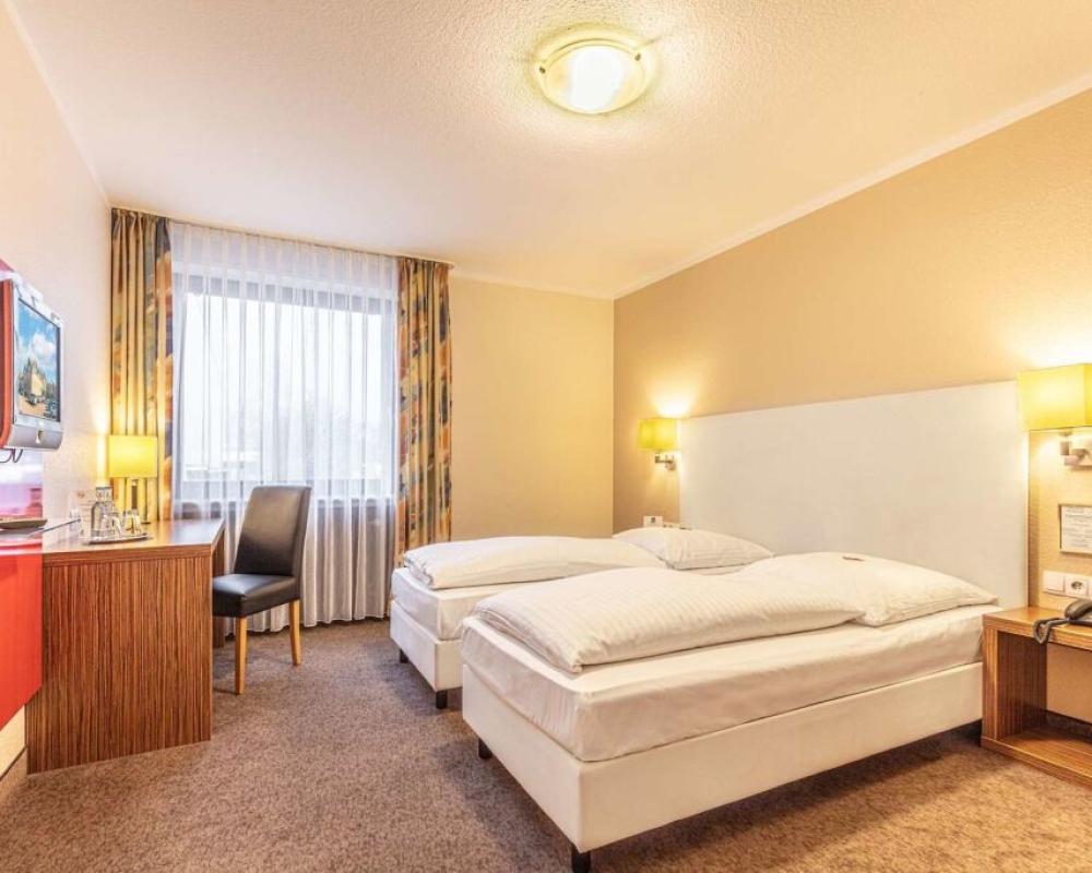 Sport - und Tagungshotel De Poort