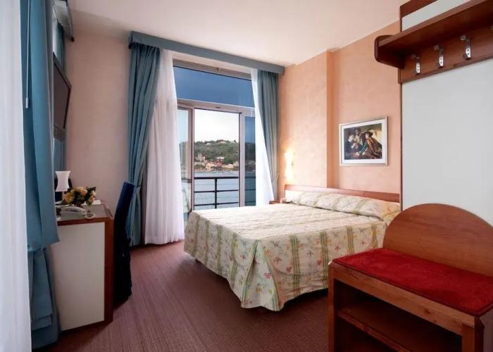 Hotel San Terenzo