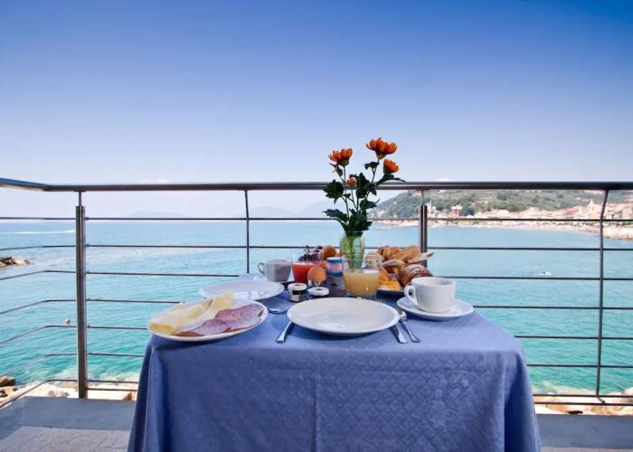 Hotel San Terenzo