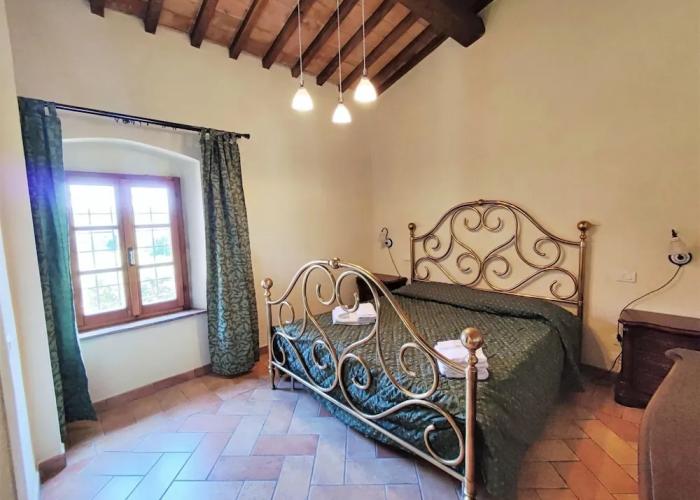 Holiday Home in Gambassi Terme With Jacuzzi