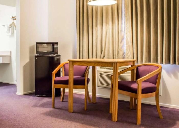 Rodeway Inn Silver Creek Inn