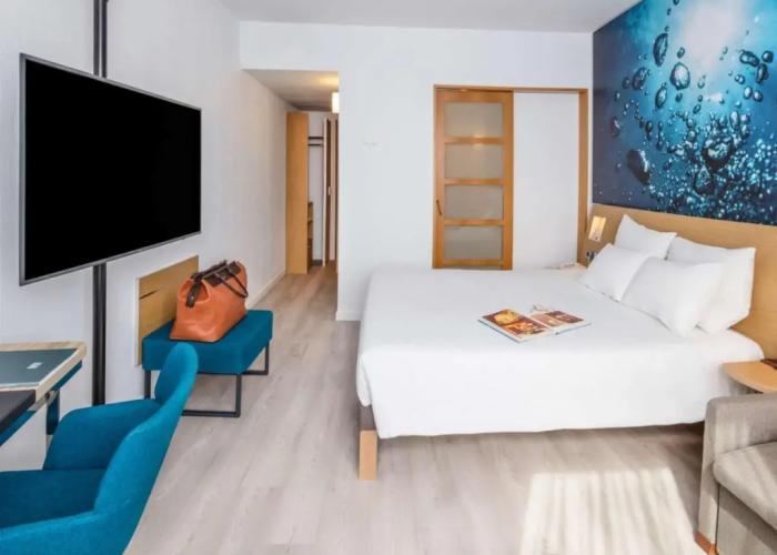 Novotel Barcelona Cornella Hotel