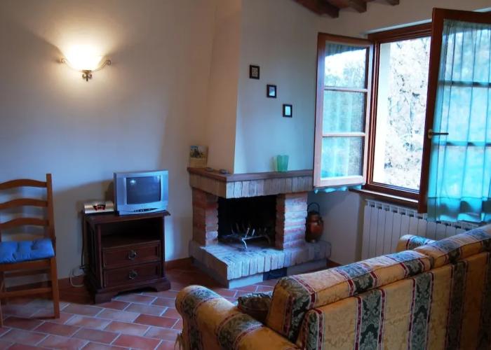Three-room Apartment on the Outskirts of Chianti