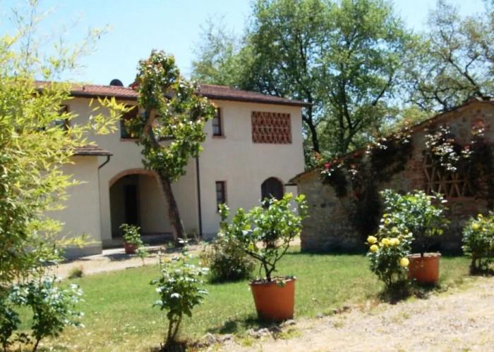 Apartment at the Gates of the Chianti Between Siena and Arezzo
