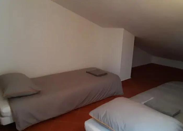 3bed Duplex - Balcony, Private Pool & Fireplace