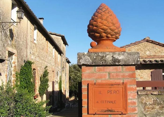 Apartment in Sovicille With Heating