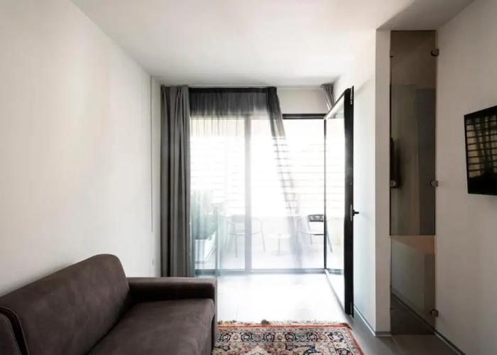 Alkamuri Posh Hotel Spa 107 Jacuzzi Suite