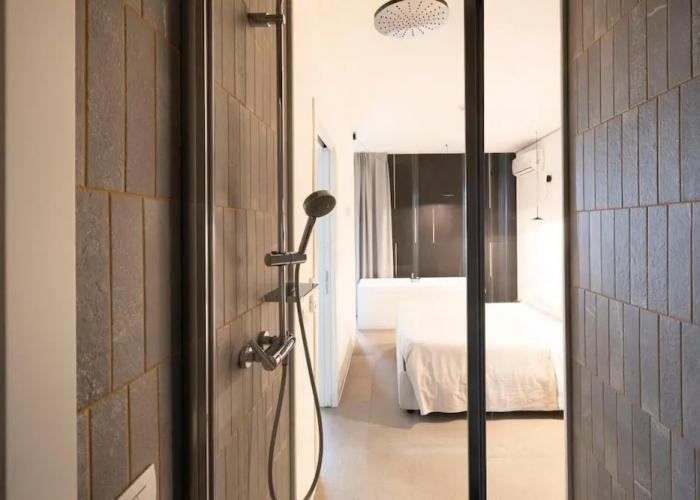 Alkamuri Posh Hotel Spa 107 Jacuzzi Suite