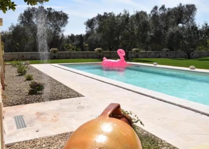 Fantastic Trulli Olea With Pool Garden