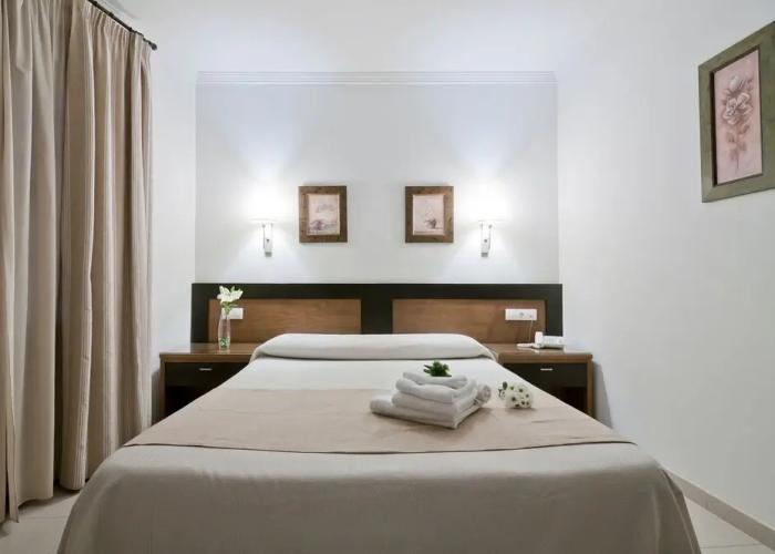 Hotel Restaurante Blanco y Verde