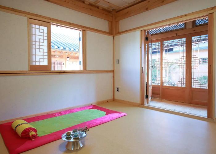 Wiyeonjae Hanok Stay