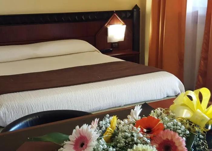 Hotel Motel Flower