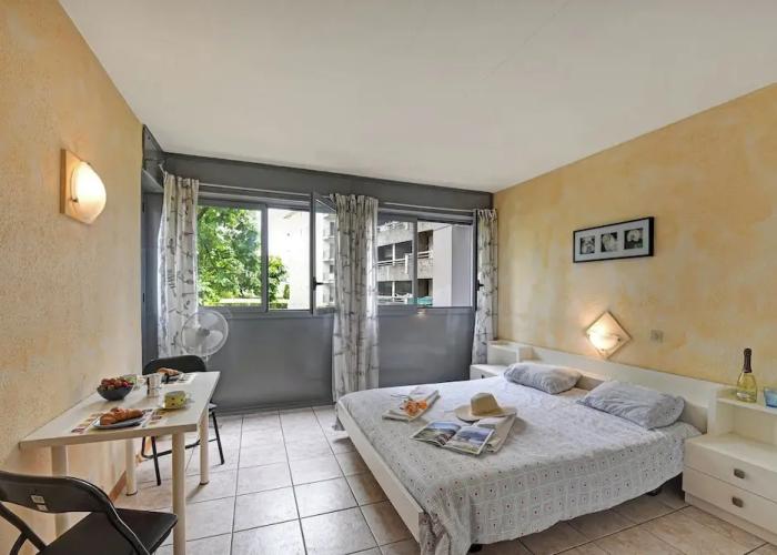 Chiasso Apartments 101