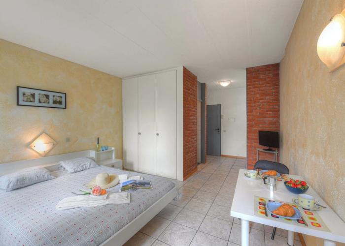 Chiasso Apartments 103