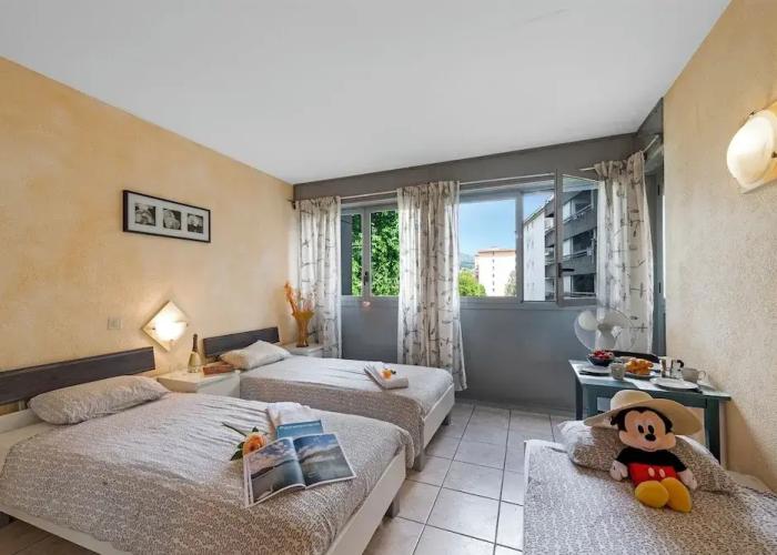 Chiasso Apartments 204