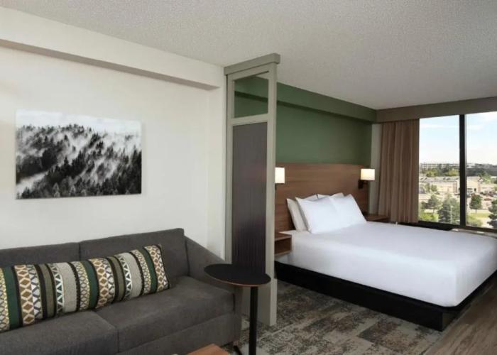 Hyatt Place Denver South/Park Meadows
