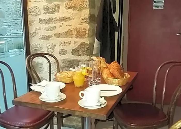 Cafe Hotel du Theatre