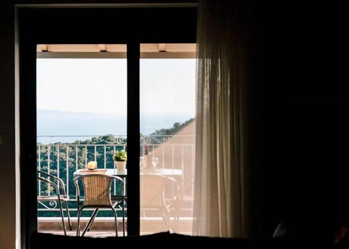 Villa Mons & Mare