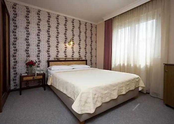 Olympos Hotel