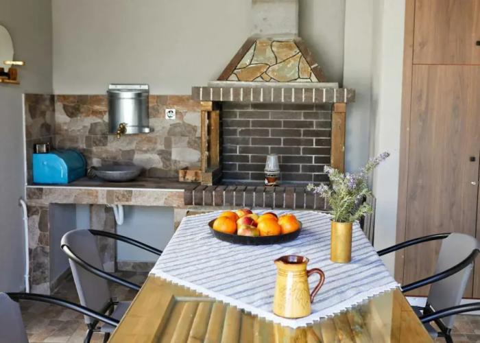 Romilia Guest House