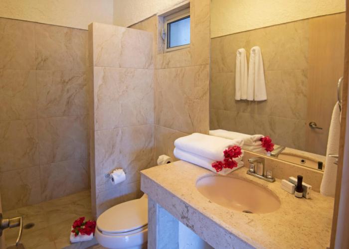 Cabo Blanco Hotel & Marina