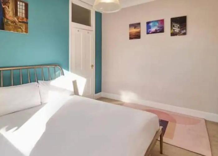 Host Stay Westbrook Road