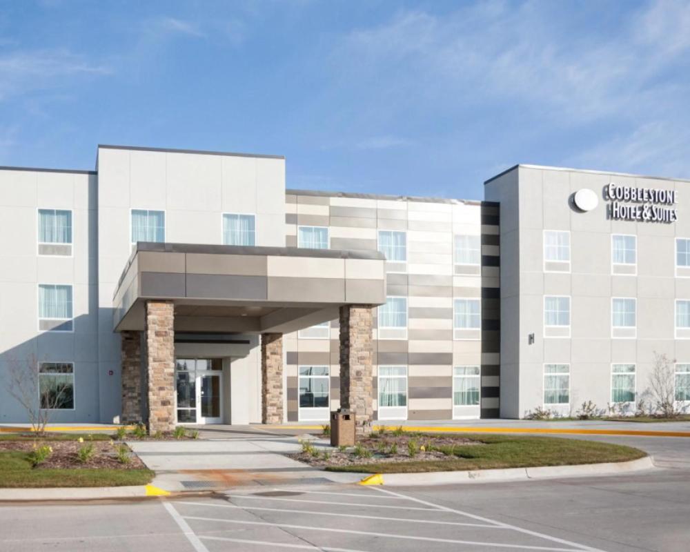 Cobblestone Hotel & Suites - Jefferson