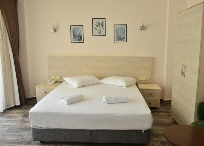 Dream Town Hotel & Restaurant