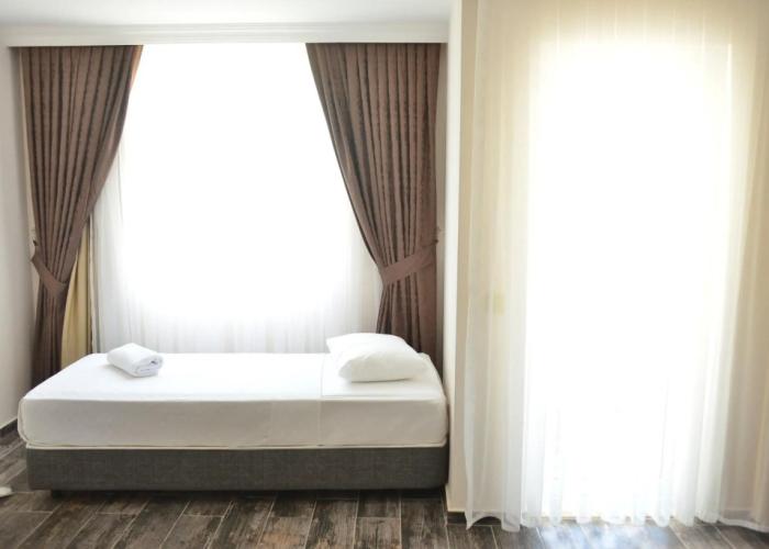 Dream Town Hotel & Restaurant