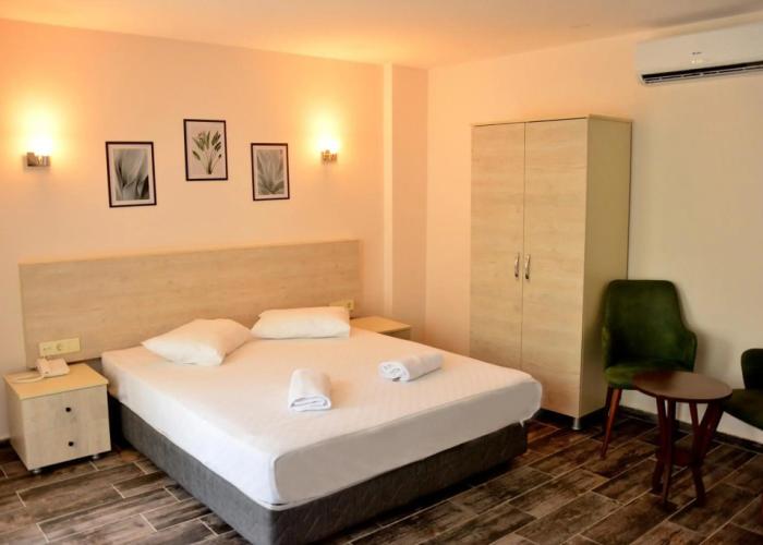 Dream Town Hotel & Restaurant