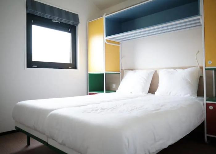 Comfy Lodge Close to Sea With Microwave