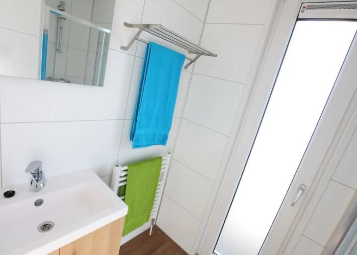 Single Storey Lodge With Dishwasher, Near the Beach