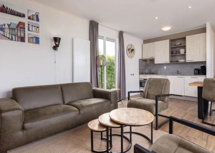 Modern Lodge With two Bathrooms, Near the Beach