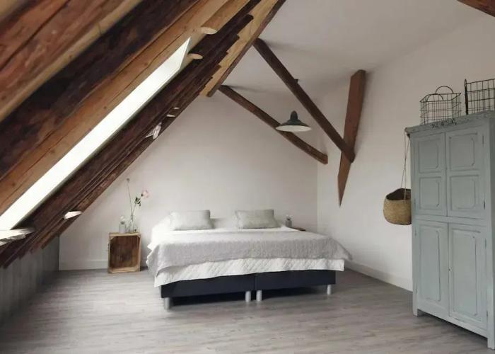 Cozy Apartment With Garden